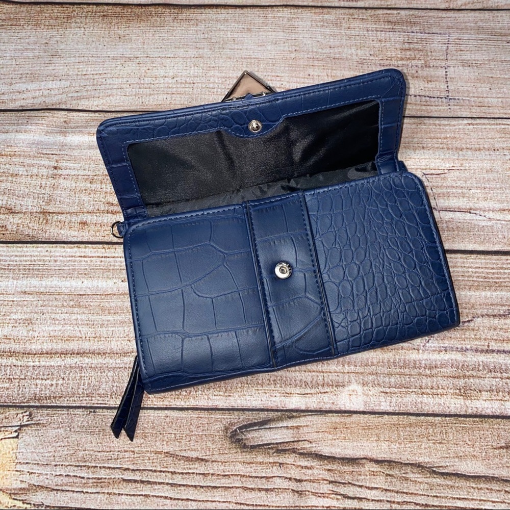 Nicole Miller Blue Croc Adjustable Bag/Clutch - Picture 10 of 10